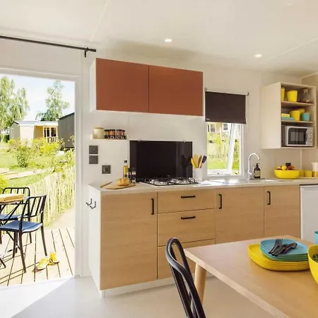 4 Etoiles - Parc Aquatique - Eeiaia キャンプ場