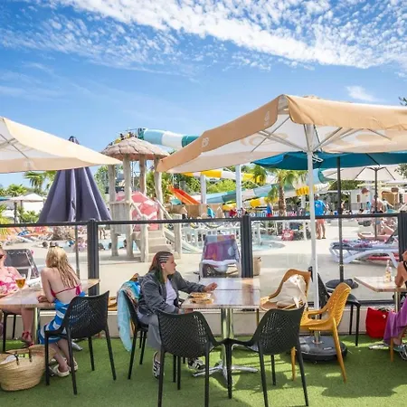 4 Etoiles - Parc Aquatique - Eeiaia