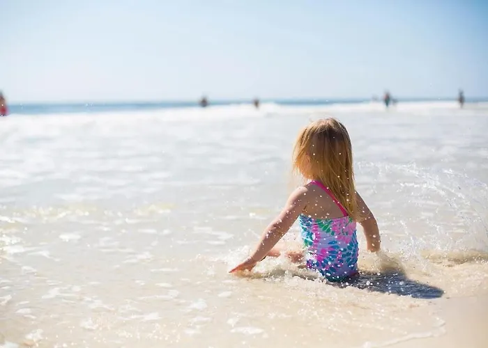 Zecamping 4 A 3Km De La Plage Club Enfant Piscine Couverte Animations אתר קמפינג