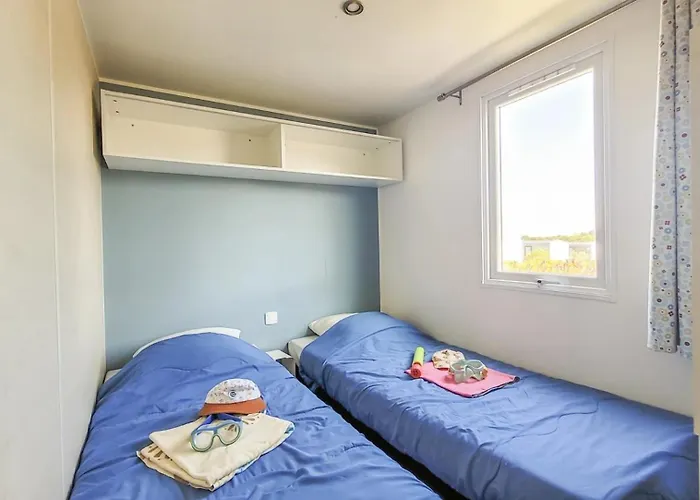 Zecamping 4 A 3Km De La Plage Club Enfant Piscine Couverte Animations 4* אולון-סור-מר