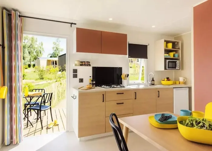 Zecamping 4 A 3Km De La Plage Club Enfant Piscine Couverte Animations אתר קמפינג אולון-סור-מר